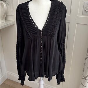 Free People Meet Me Halfway Black Flowy Boho Blouse - Size‎ Small